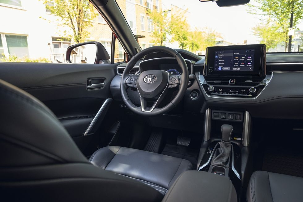 New Toyota Corolla Cross 1.8HV-21