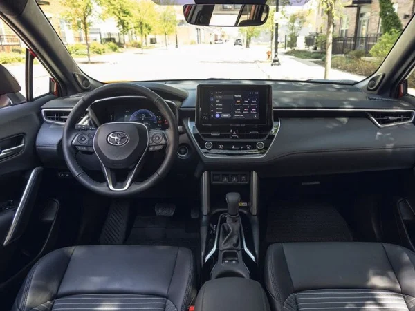 New Toyota Corolla Cross 1.8HV-4