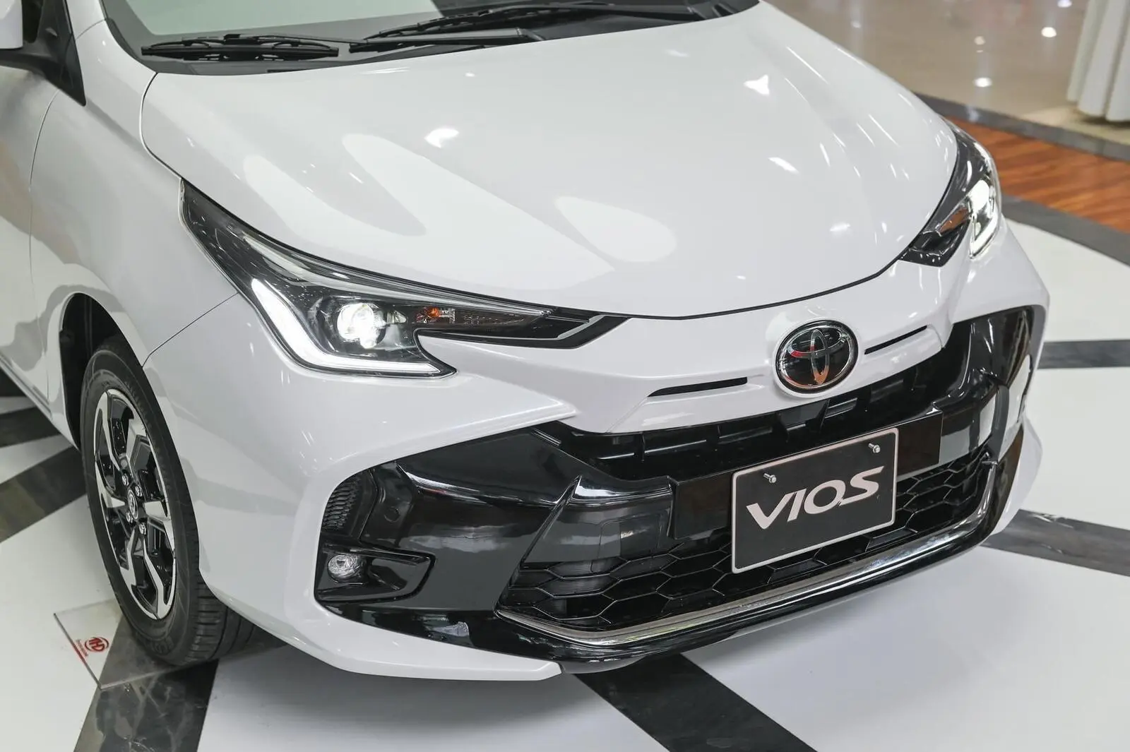 Toyota Vios 1.5G CVT-12