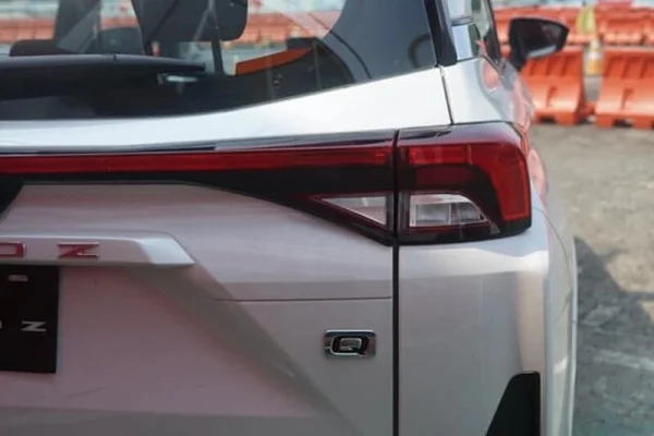 Toyota veloz-5