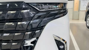Toyota Alphard 2.4 Turbo-8