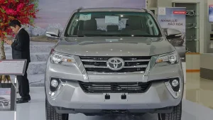 Toyota Fortuner 2.7AT Xăng 4x4-1