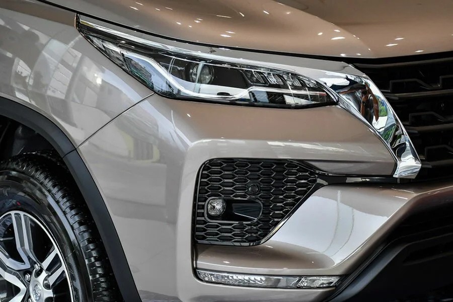 Toyota Fortuner Legender 3