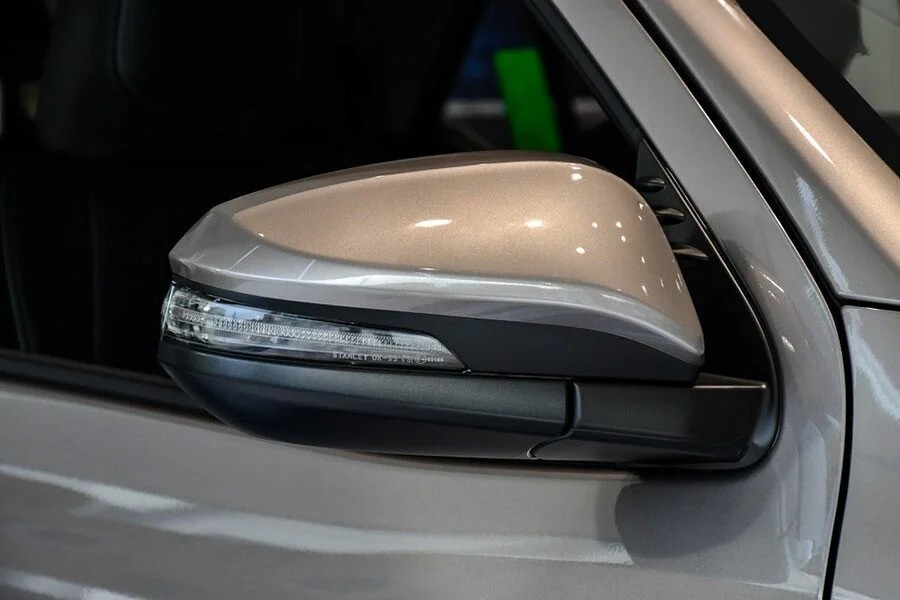 Toyota Fortuner Legender 5